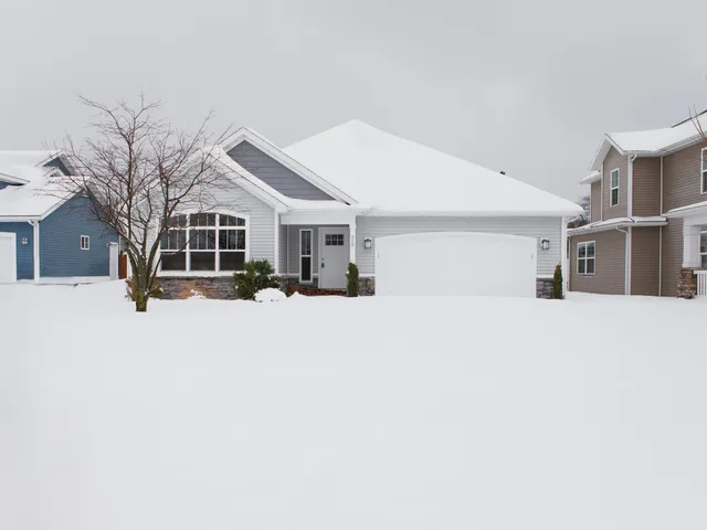 $379,000 | 210 Market Place, Benton Harbor, MI 49022