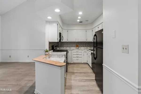 $234,500 | 400 Sunset Drive, Unit K50, Johnson City, TN 37604