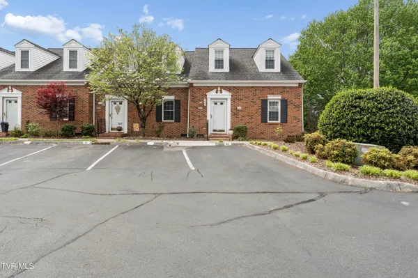 $234,500 | 400 Sunset Drive, Unit K50, Johnson City, TN 37604