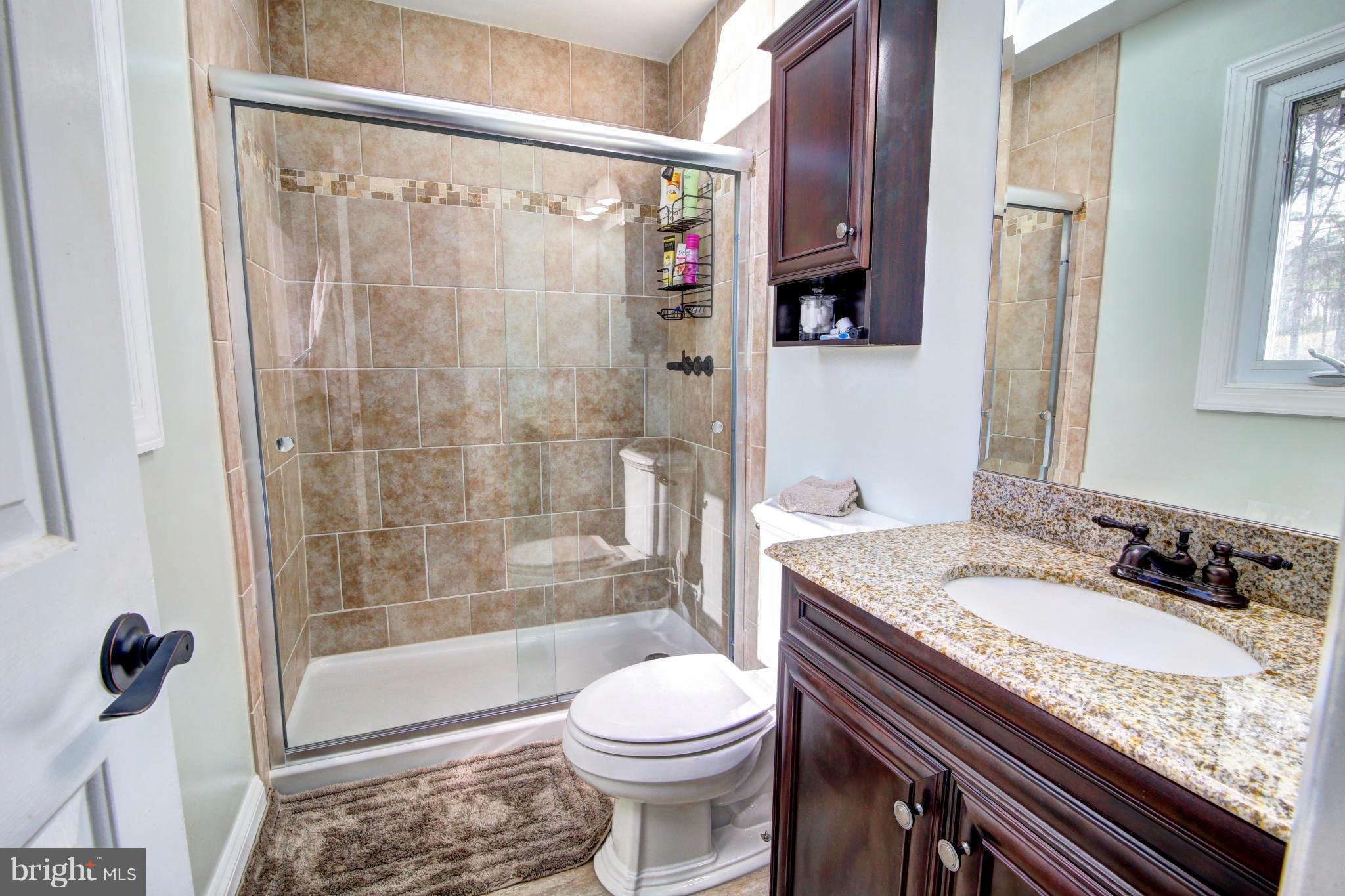 20688 Gleedsville Road Leesburg, VA 20175 - Photo 10 of 28 Bath