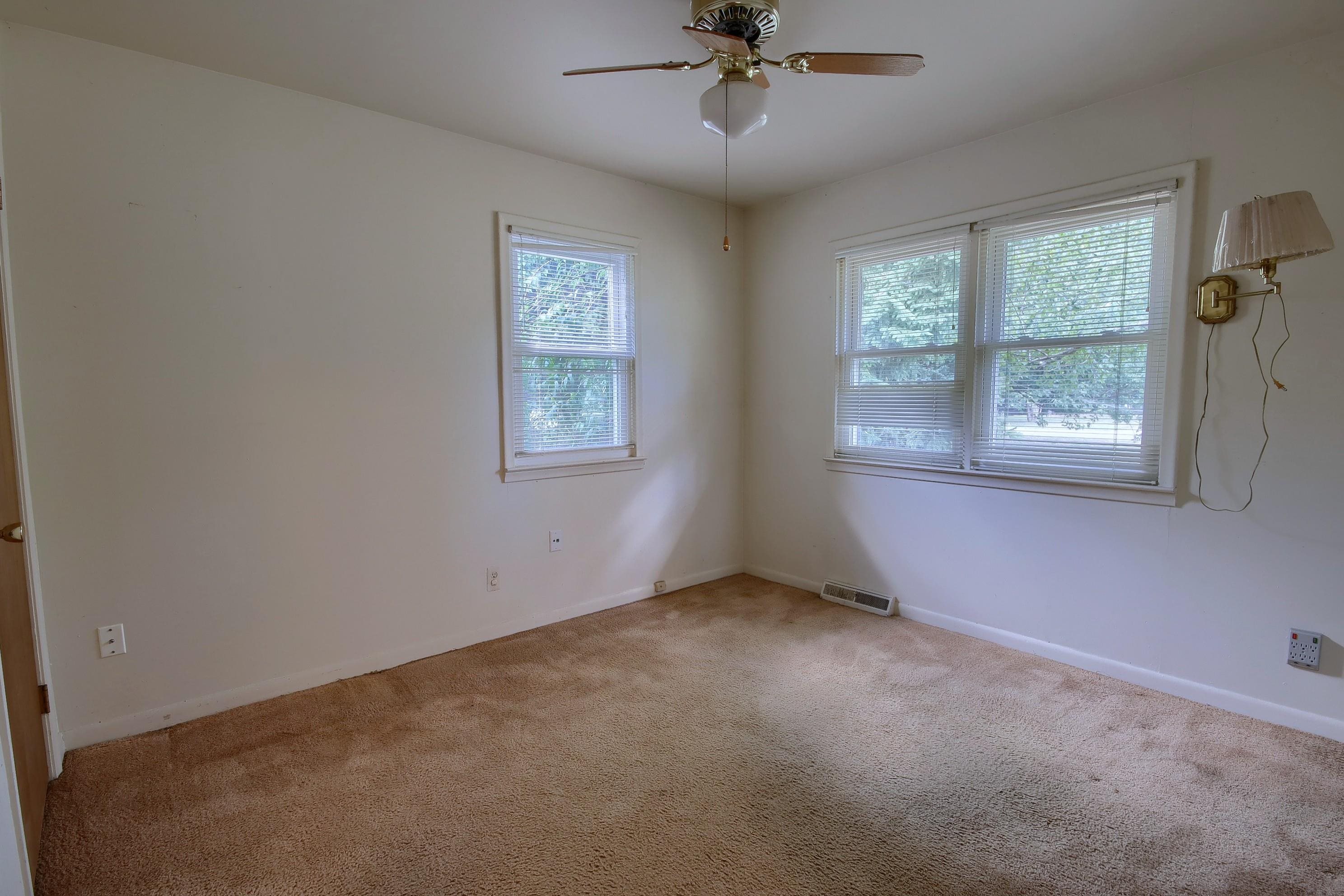 37567 Radde Street Clinton Township, MI 48036 - Photo 23 of 32 50084843-22.JPG