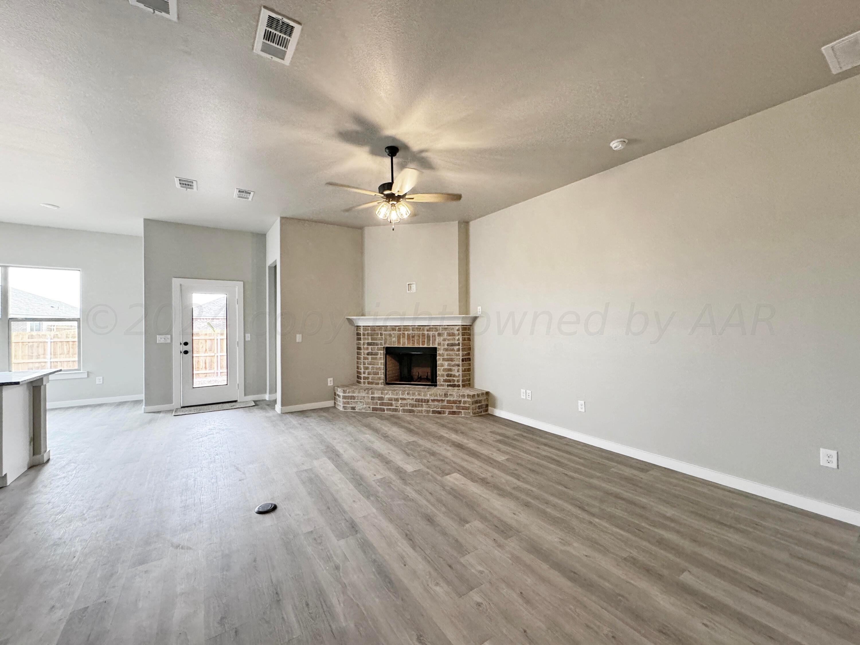 7611 Frazier Road Amarillo, TX 79119 - Photo 4 of 14 IMG_1542