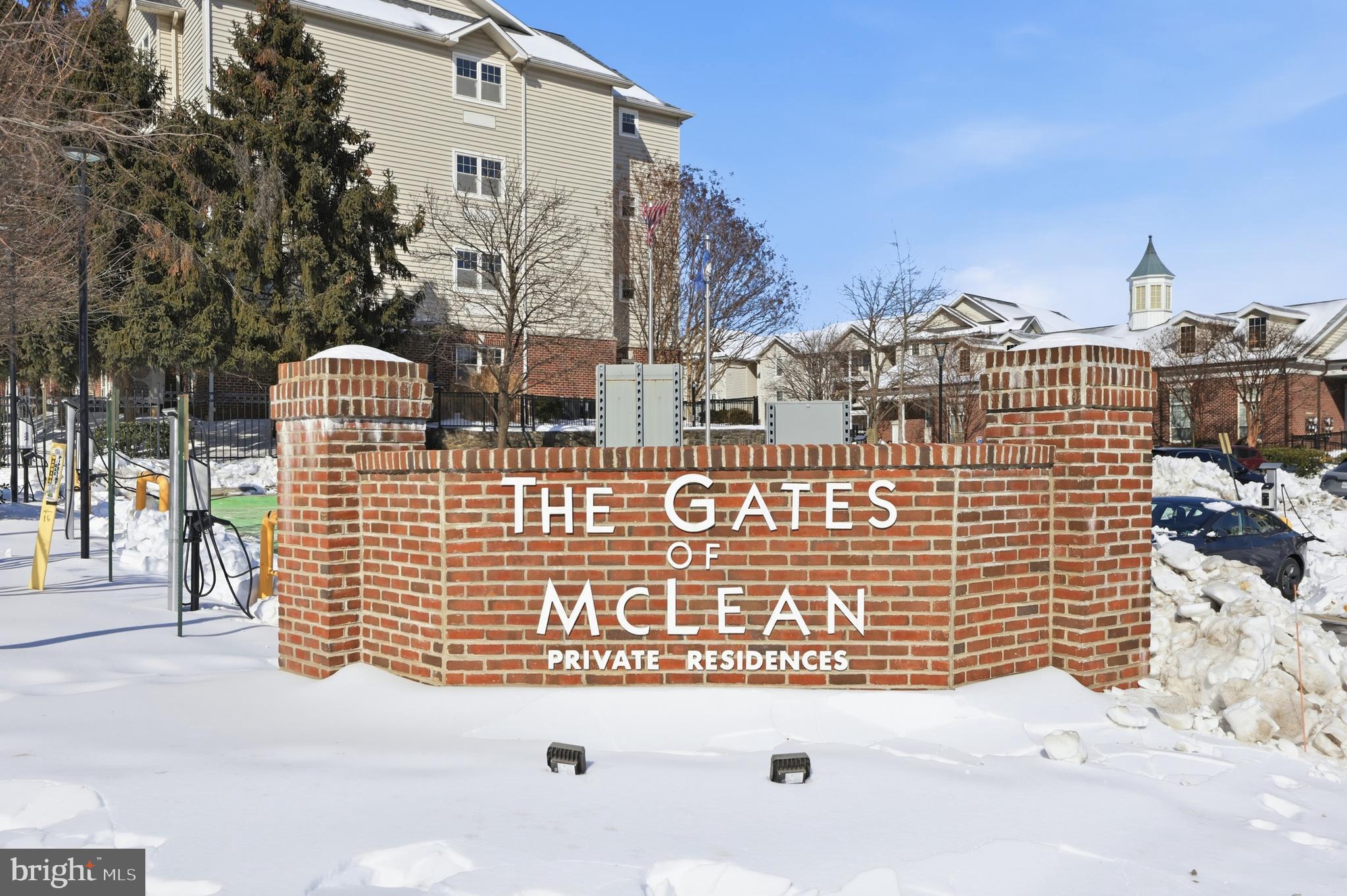 1580 Spring Gate Dr., Unit 4406 McLean, VA 22102 - Photo 2 of 43 Highly Sought After The Gates Of Mclean!