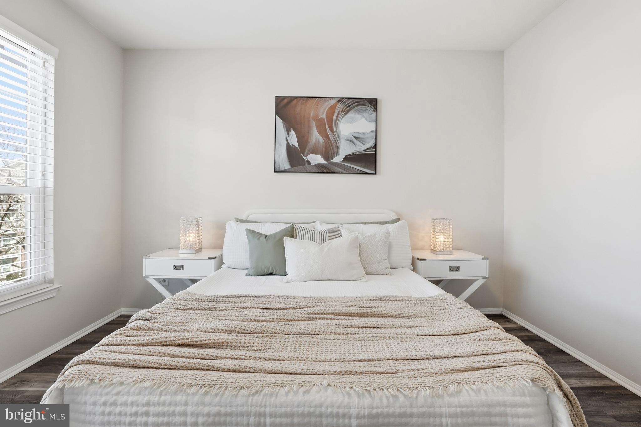 1580 Spring Gate Dr., Unit 4406 McLean, VA 22102 - Photo 21 of 43 Primary Bedroom