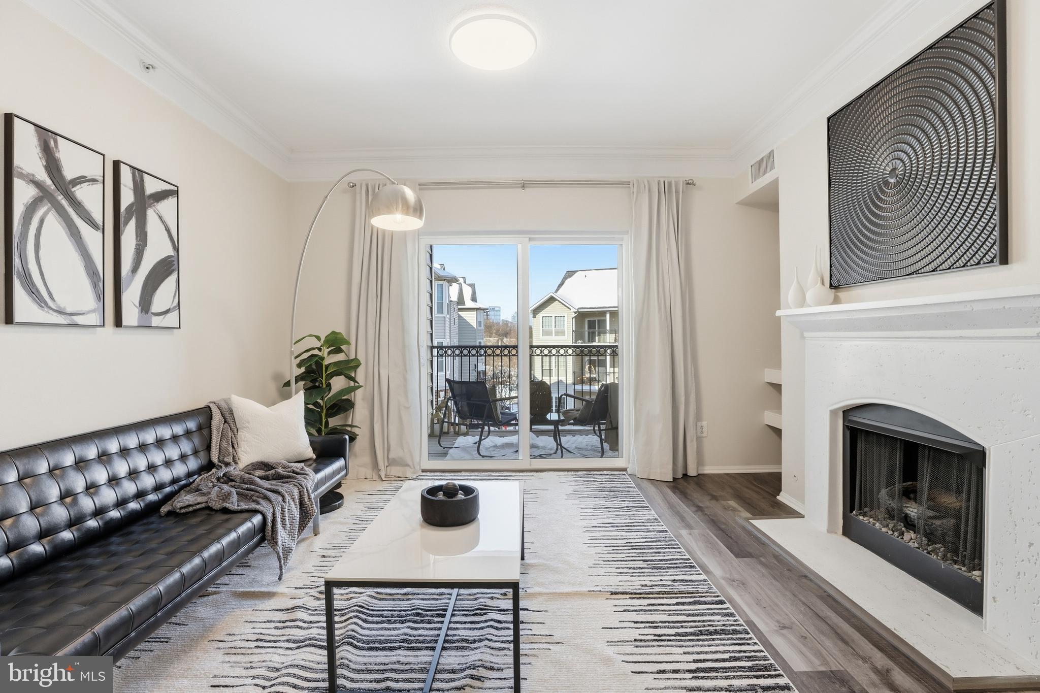 1580 Spring Gate Dr., Unit 4406 McLean, VA 22102 - Photo 10 of 43 Living Room