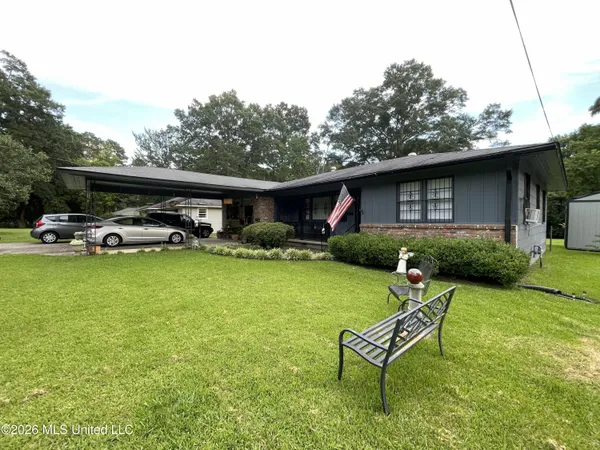 $185,000 | 1172 West 20th Street, Laurel, MS 39440