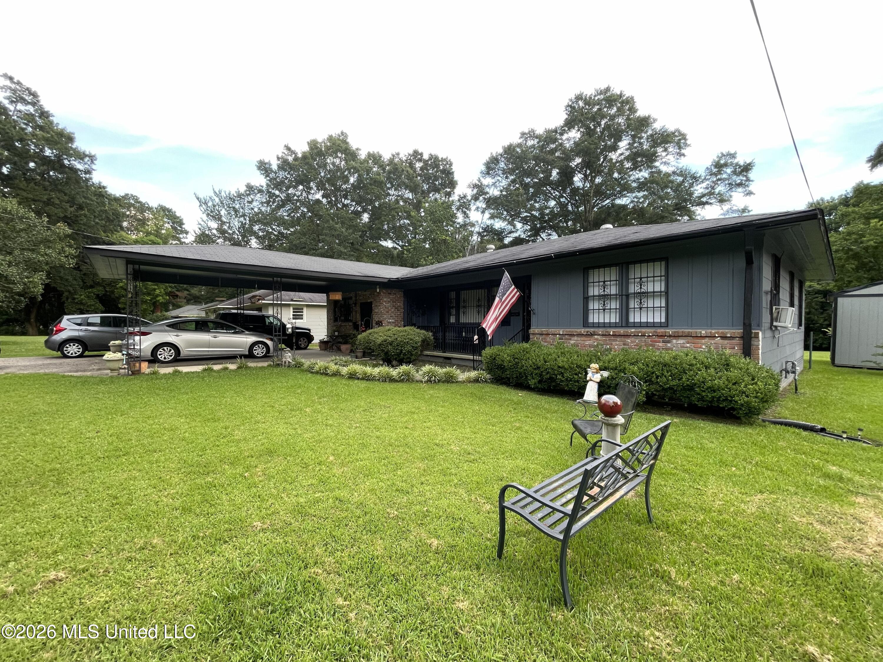 1172 West 20th Street Laurel, MS 39440 - Photo 1 of 36 main