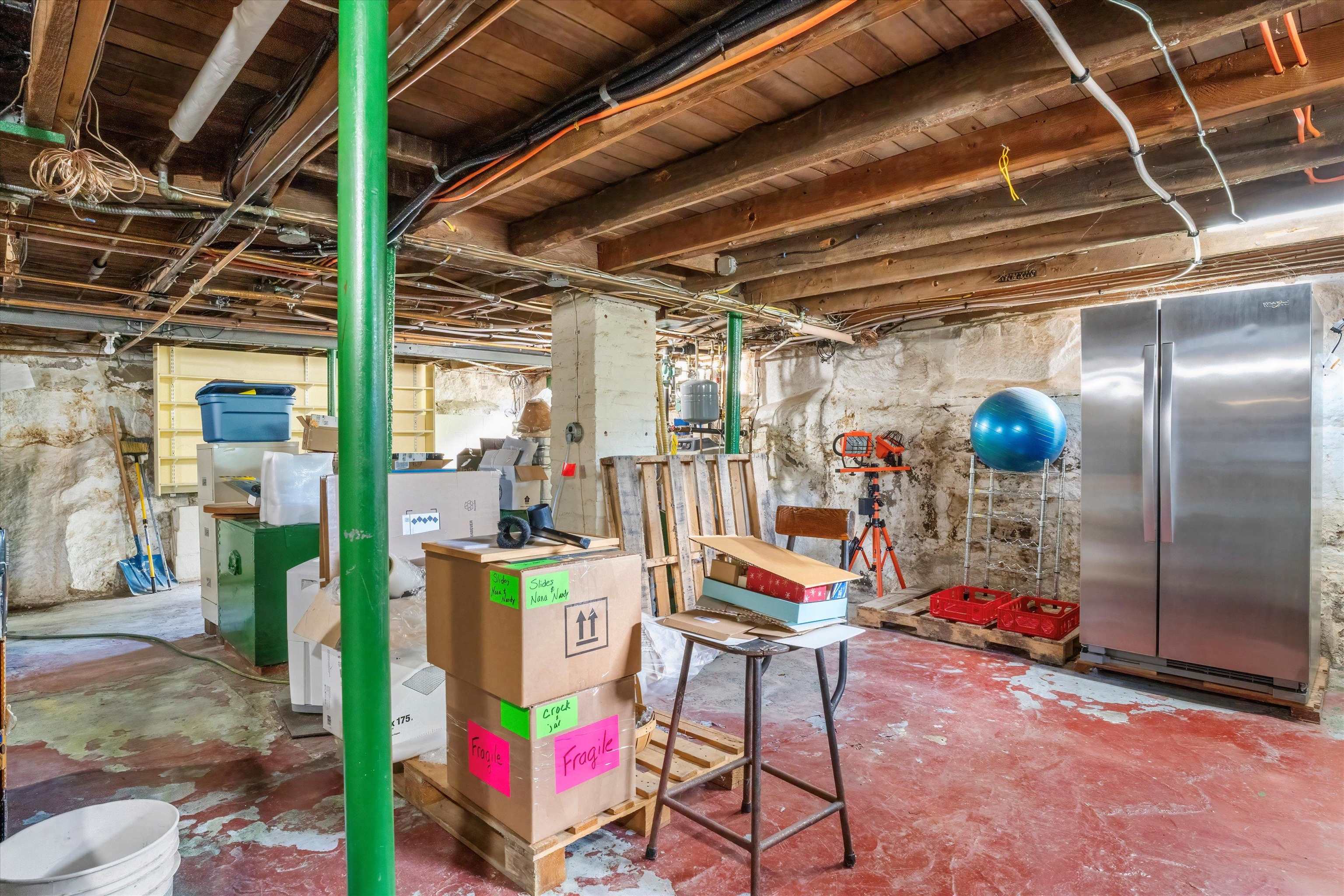 1041 Bridge Street Manchester, NH 03104 - Photo 27 of 50