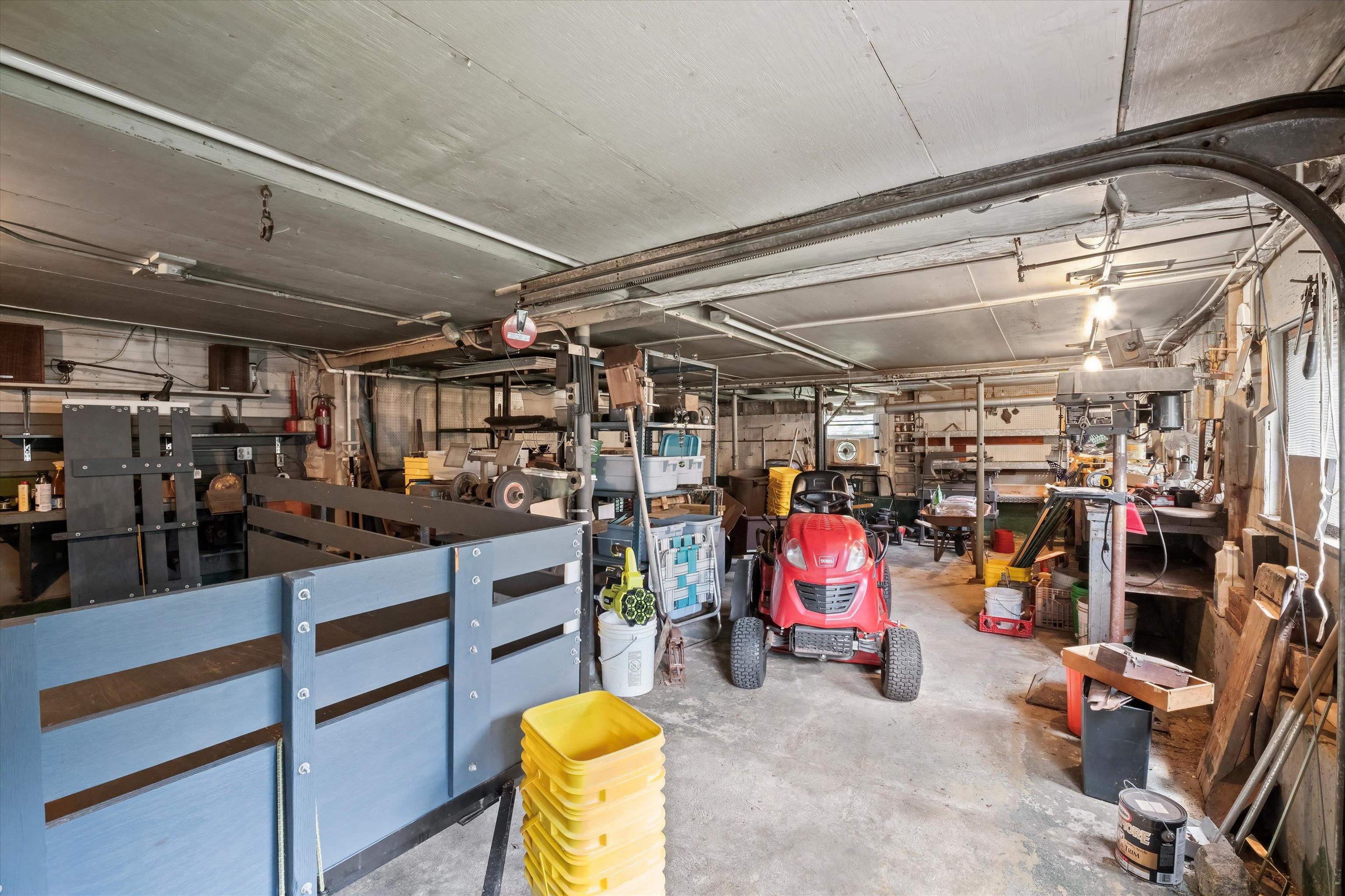 1041 Bridge Street Manchester, NH 03104 - Photo 32 of 50