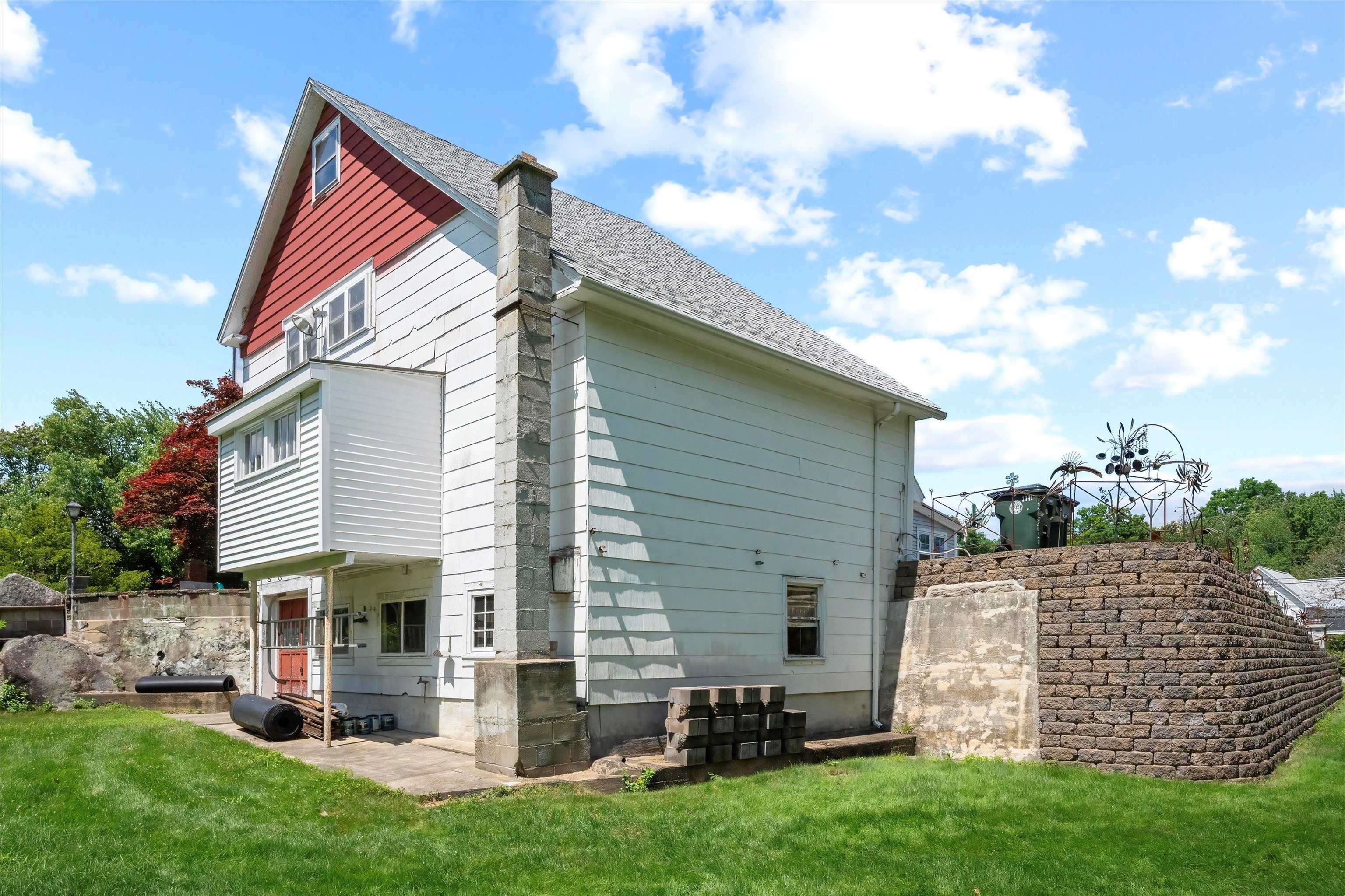 1041 Bridge Street Manchester, NH 03104 - Photo 37 of 50