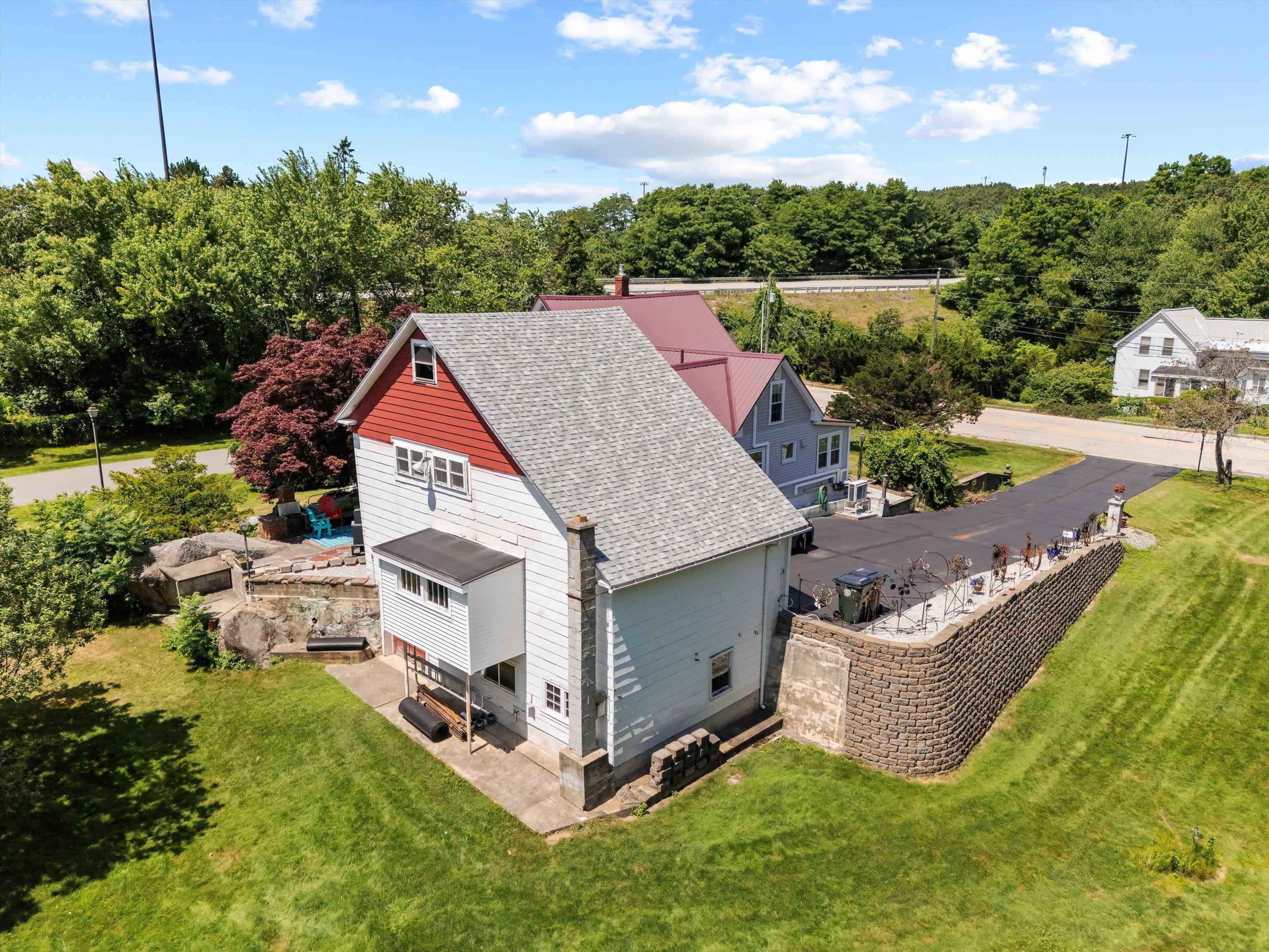 1041 Bridge Street Manchester, NH 03104 - Photo 38 of 50