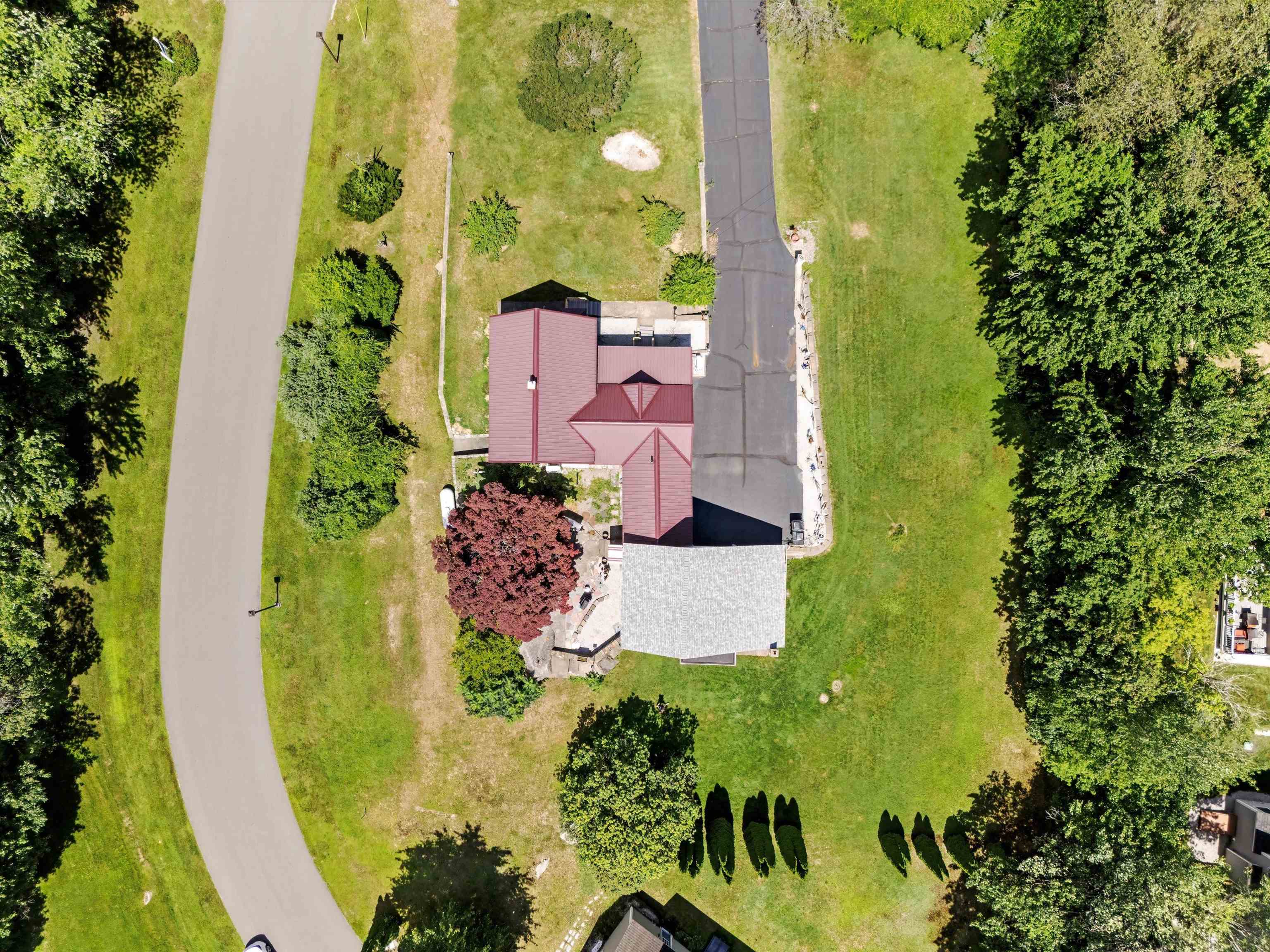 1041 Bridge Street Manchester, NH 03104 - Photo 42 of 50