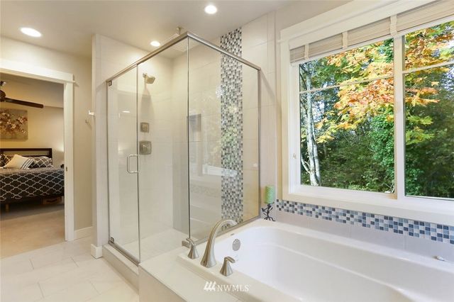 $1,400,000 | 13618 Southeast 89th Place, Newcastle, WA 98059