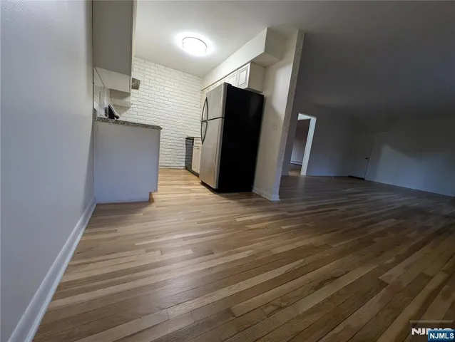 $2,525 | 456 Grand Avenue, Unit 5A, Leonia, NJ 07605