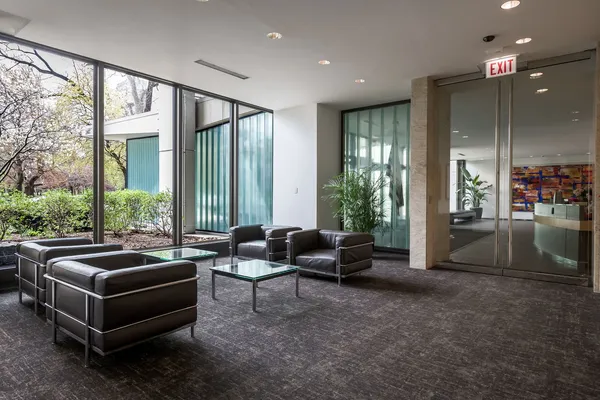 $2,700 | 2800 North Lake Shore Drive, Unit 715, Chicago, IL 60657