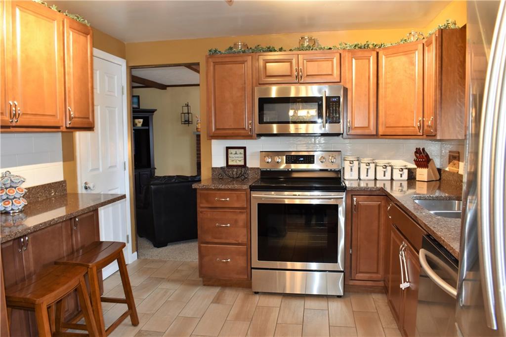 5095 Raintree Drive Pittsburgh, PA 15236 - Photo 12 of 25 Gallery Image 12