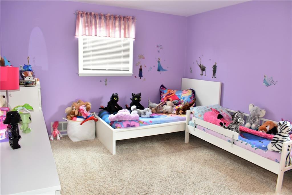 5095 Raintree Drive Pittsburgh, PA 15236 - Photo 16 of 25 Gallery Image 16