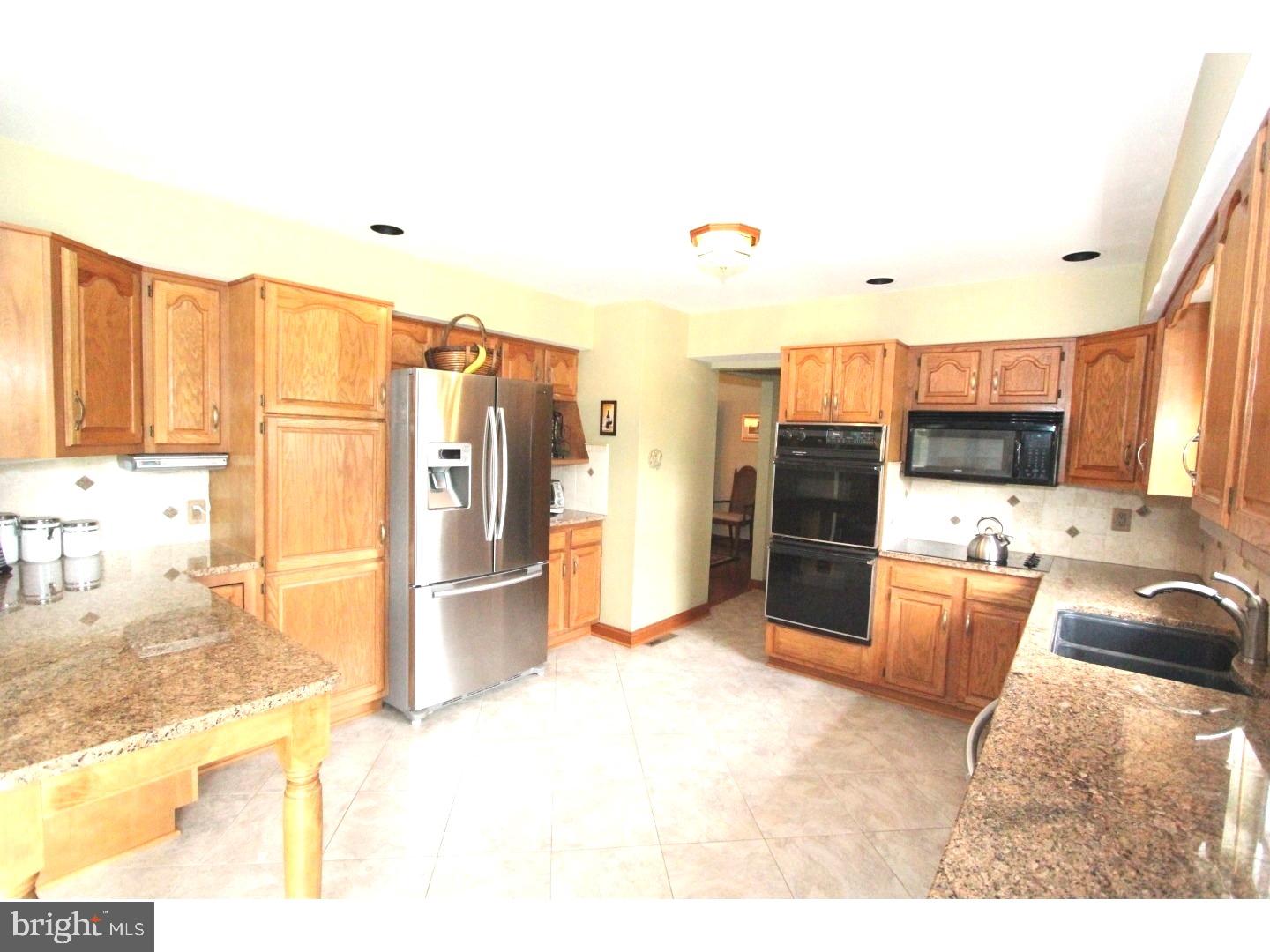 330 Eayrestown Road Southampton, NJ 08088 - Photo 10 of 25 Kitchen