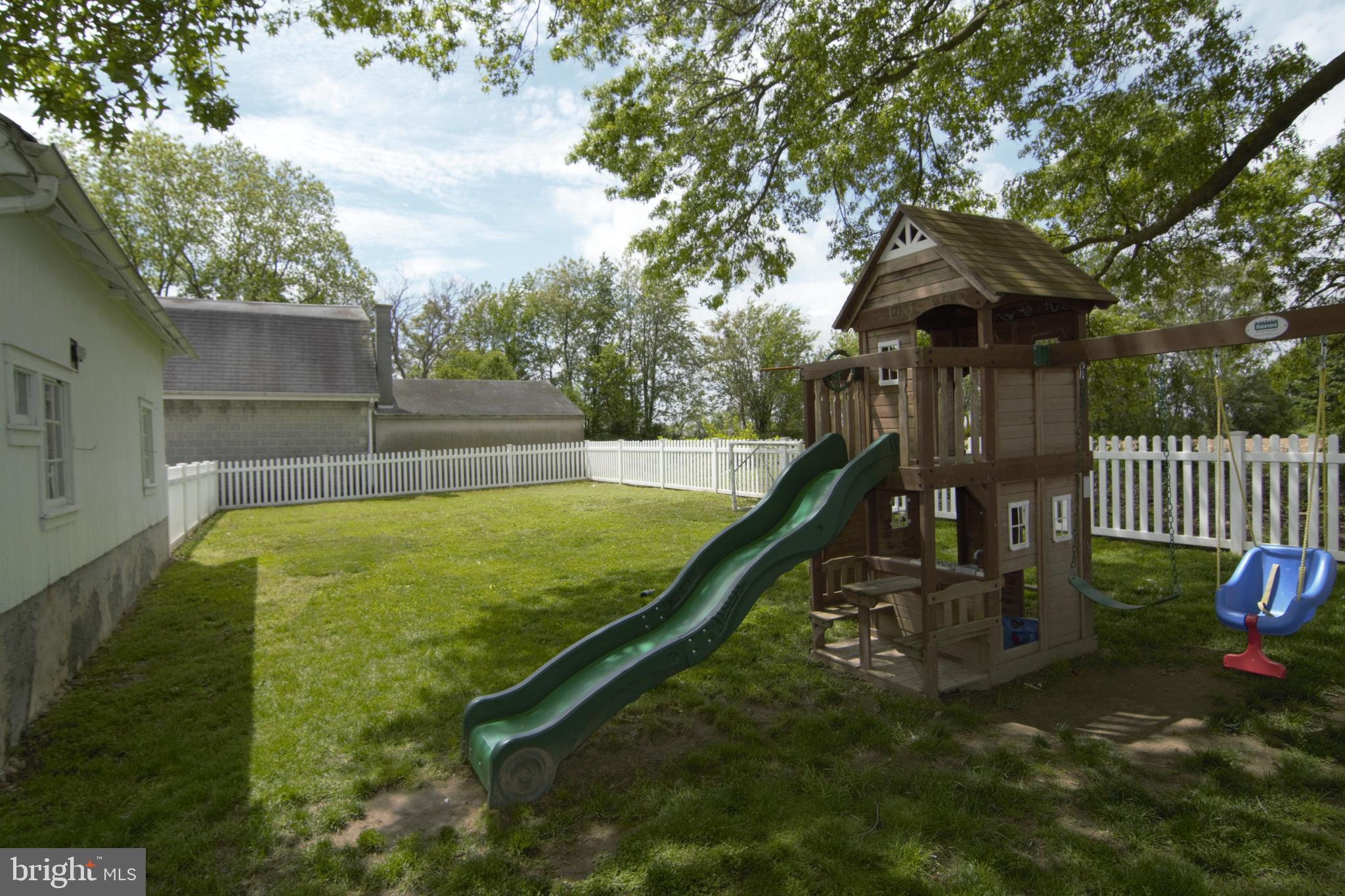 1726 Lampeter Road Lancaster, PA 17602 - Photo 47 of 49 Gallery Image 47