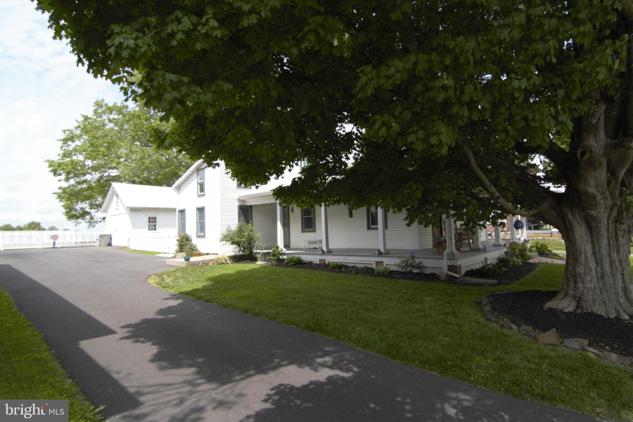 1726 Lampeter Road Lancaster, PA 17602 - Photo 10 of 49 Gallery Image 10