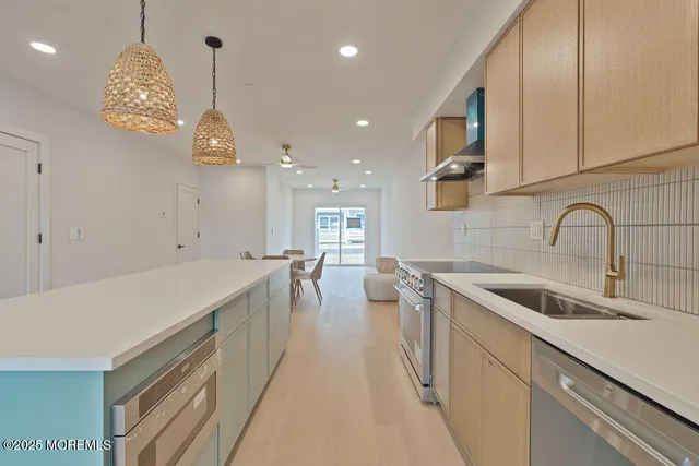 $1,467,400 | 1 Railroad Avenue, Unit B3, Avon-by-the-Sea, NJ 07717