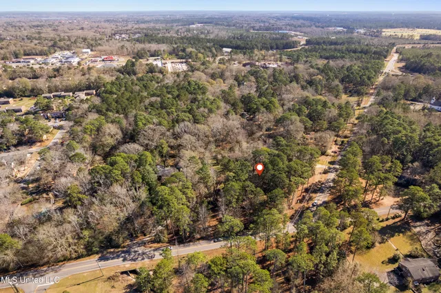 $224,900 | 1906 South 28th Ave Ext., Hattiesburg, MS 39402