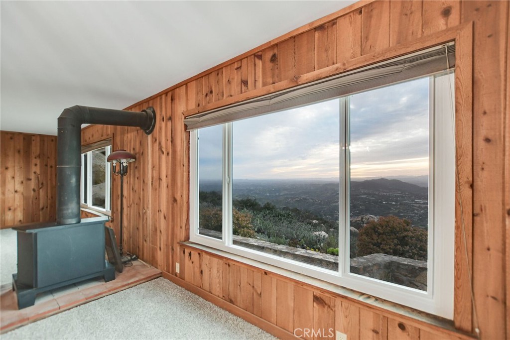 6750 Rainbow Heights Road Fallbrook, CA 92028 - Photo 8 of 64 Living Room