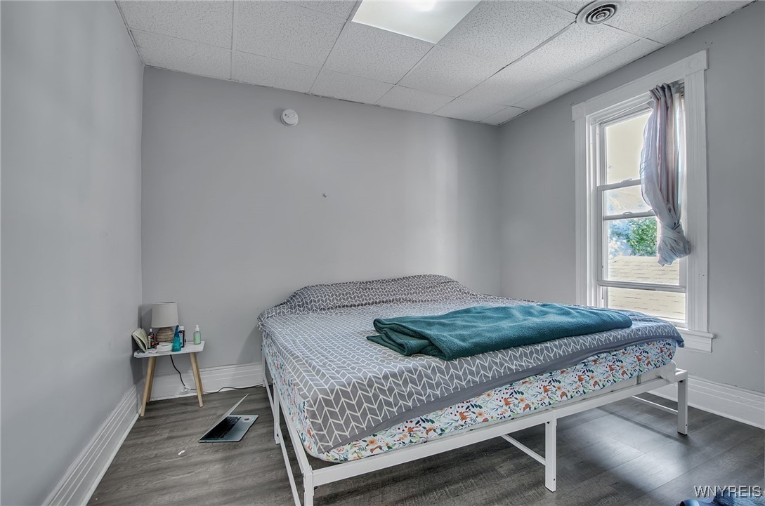 116 19th Street Buffalo, NY 14213 - Photo 16 of 25 Upper Unit Bedroom 1
