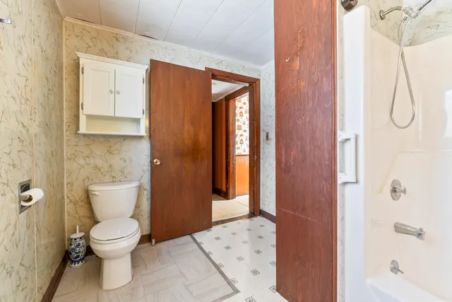 $329,000 | 527 Rollins Road, Rollinsford, NH 03869