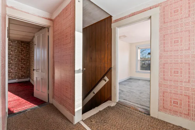 $329,000 | 527 Rollins Road, Rollinsford, NH 03869