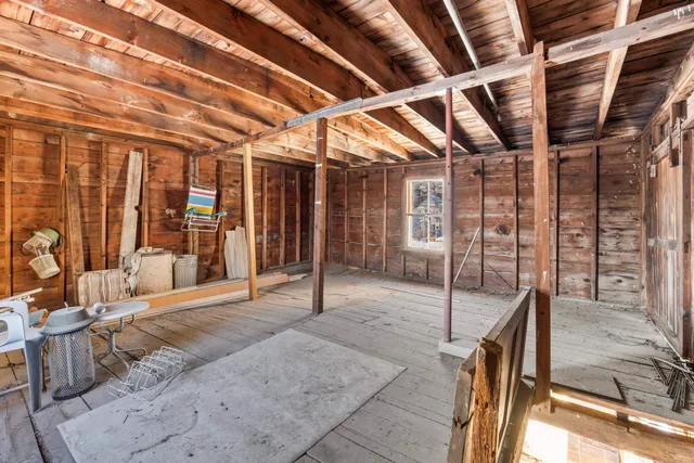 $329,000 | 527 Rollins Road, Rollinsford, NH 03869