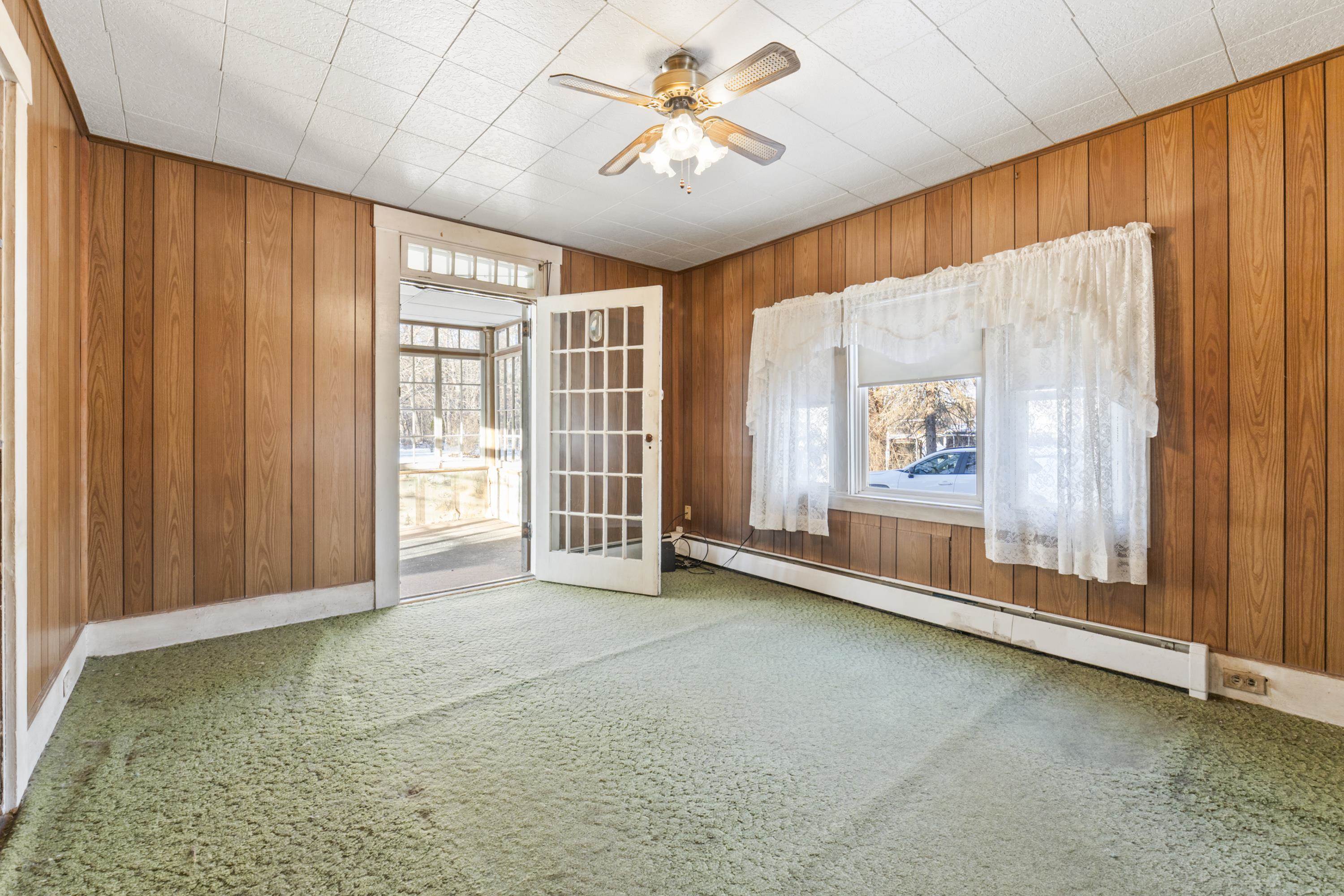 527 Rollins Road Rollinsford, NH 03869 - Photo 9 of 45