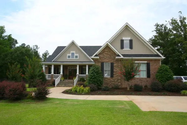 $365,990 | 107 Fernhill Drive, Statesboro, GA 30461
