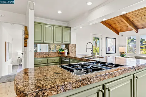 $1,398,000 | 18832 Cindy Way, Castro Valley, CA 94546