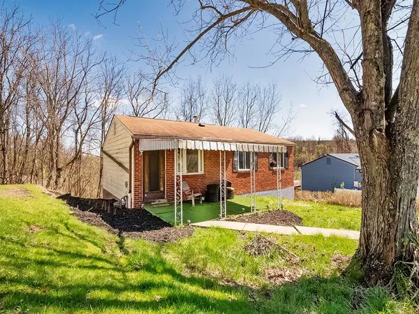 $180,000 | 118 Courtney Drive, Verona, PA 15147