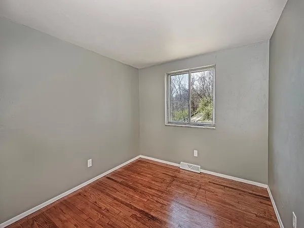 $180,000 | 118 Courtney Drive, Verona, PA 15147