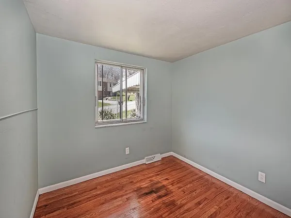 $180,000 | 118 Courtney Drive, Verona, PA 15147