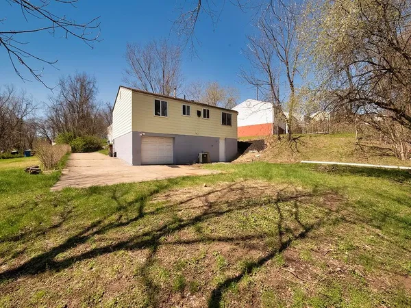 $180,000 | 118 Courtney Drive, Verona, PA 15147