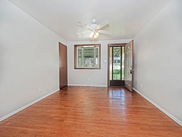 $180,000 | 118 Courtney Drive, Verona, PA 15147
