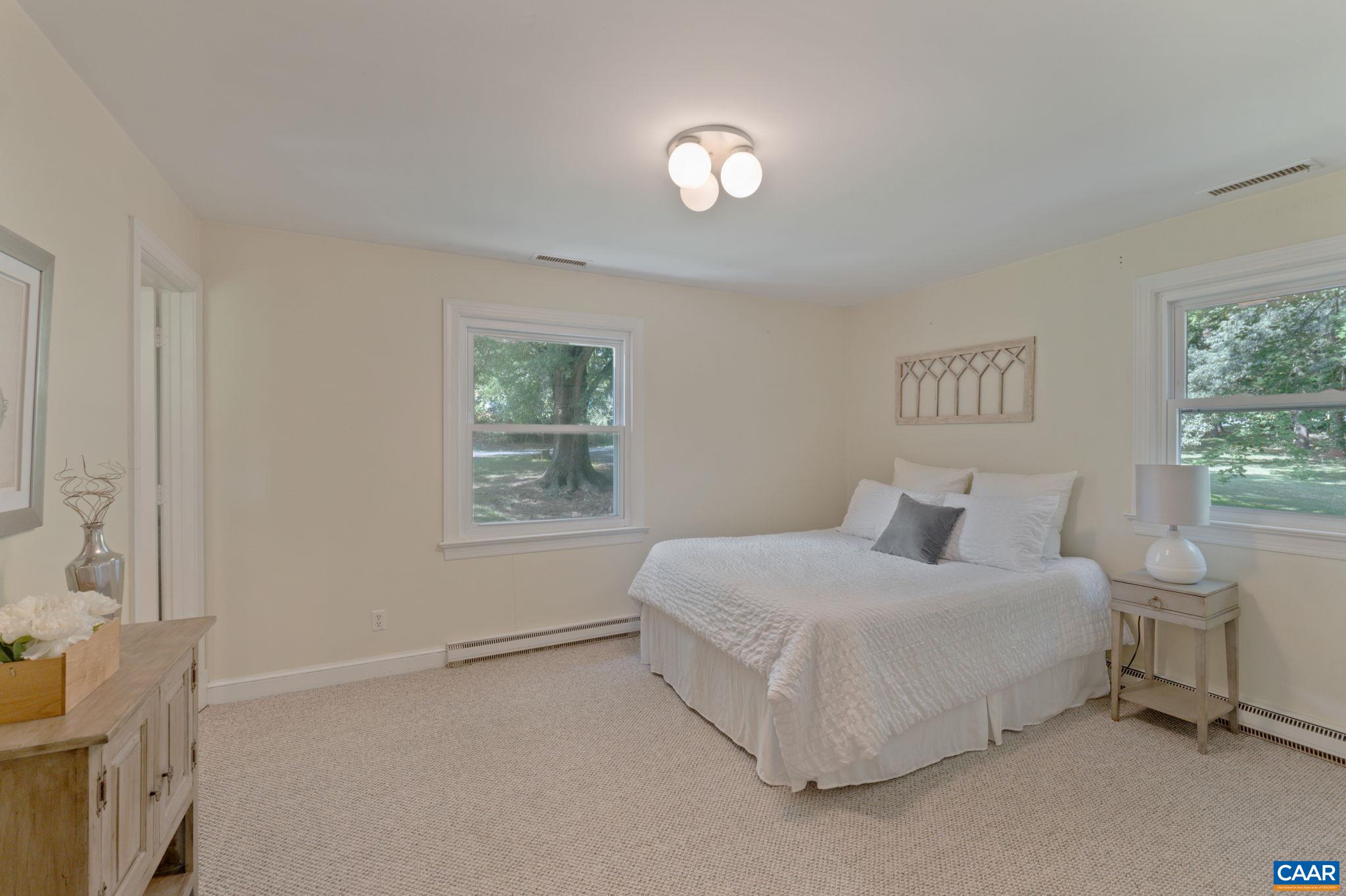 306 Gloucester Road Charlottesville, VA 22901 - Photo 14 of 33 Gallery Image 14