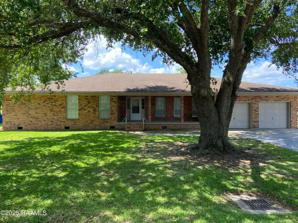 $249,000 | 406 Estate Drive, New Iberia, LA 70563