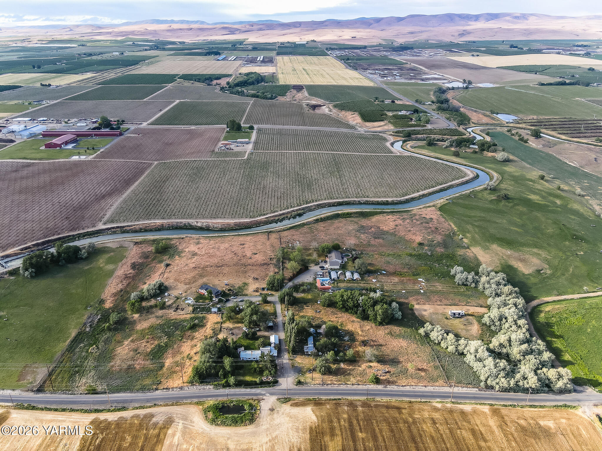 1845 Gurley Road Granger, WA 98932 - Photo 42 of 48 DJI_0492