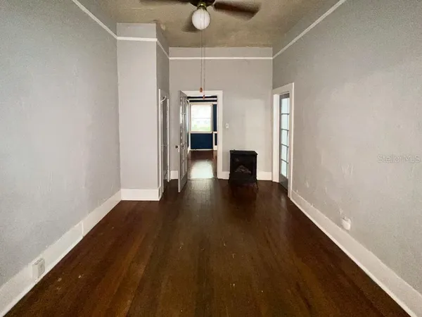 $1,200 | 312 Northeast 2nd Avenue, Unit W, Gainesville, FL 32601