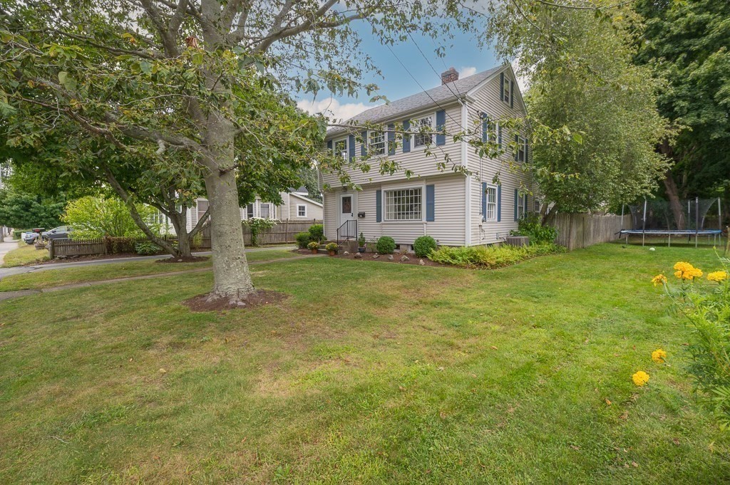 86 Union Street Hamilton, MA 01982 - Photo 2 of 37 Gallery Image 2