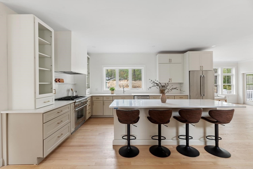8 Partridge Road Reading, MA 01867 - Photo 13 of 40 Gallery Image 13