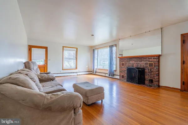 $244,900 | 11578 Blue Gray Trail, Brandywine, WV 26802