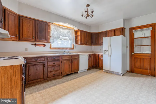 $244,900 | 11578 Blue Gray Trail, Brandywine, WV 26802