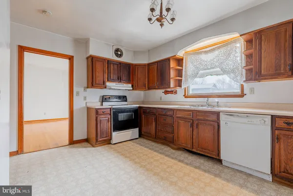 $244,900 | 11578 Blue Gray Trail, Brandywine, WV 26802