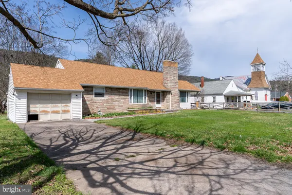 $244,900 | 11578 Blue Gray Trail, Brandywine, WV 26802