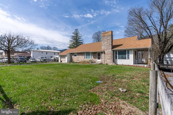 $244,900 | 11578 Blue Gray Trail, Brandywine, WV 26802